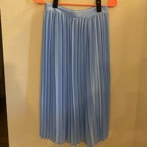 American Eagle Blue Pleated Skirt